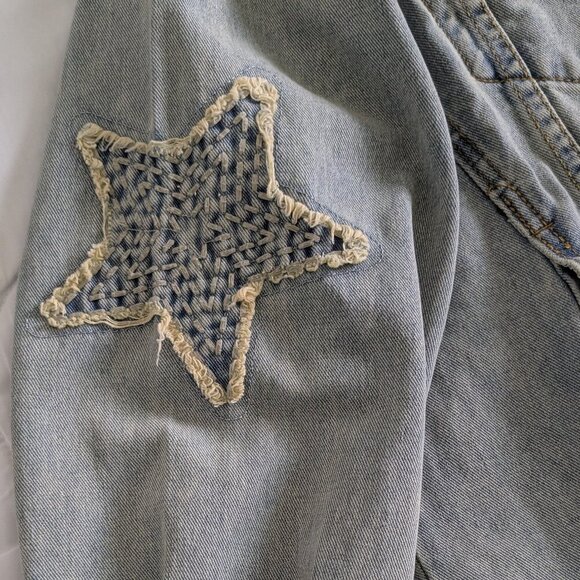 Savanna Jane Jean Jacket Women's Large Distressed Embroidered Pink Stars Sequins - Picture 8 of 16